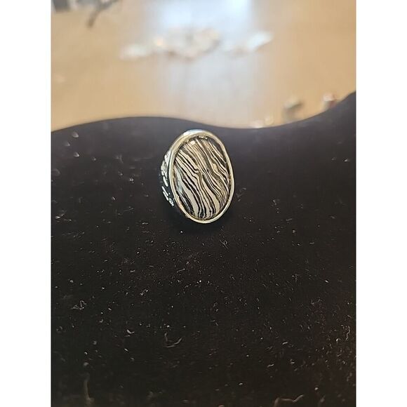 Large Stone Ring 925 Sterling Silver Statement handmade White Black Size 6.5 - Picture 1 of 7